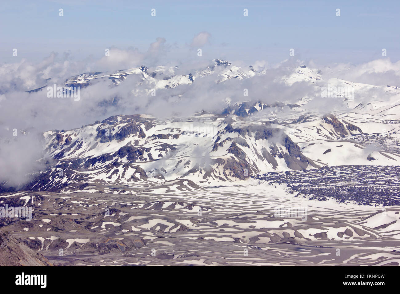 Ceneri vulcaniche e neve, Cordon Caulle sul vulcano Puyehue, Patagonia, Cile Foto Stock