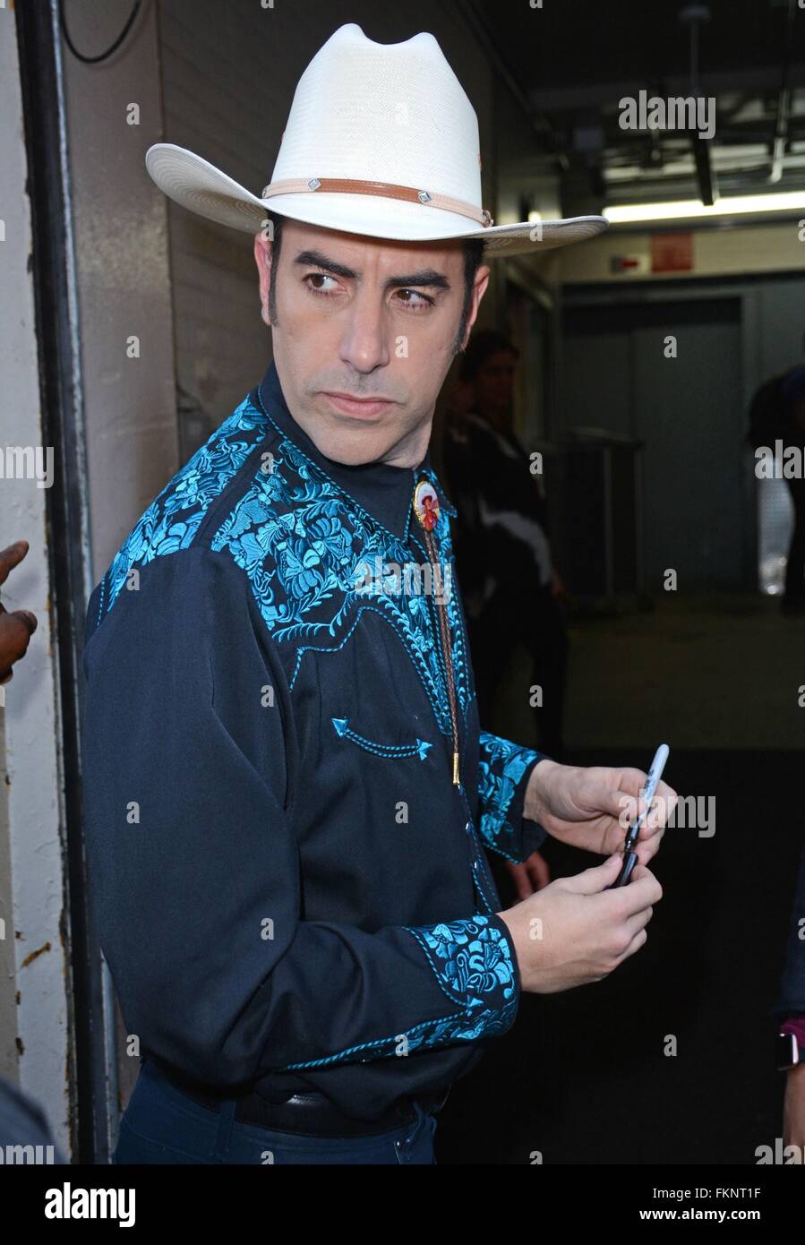 New York, NY, STATI UNITI D'AMERICA. 9 Mar, 2016. Sacha Baron Cohen fuori e circa per celebrità Candids - MER, New York, NY, 9 marzo 2016. Credito: Derek Storm/Everett raccolta/Alamy Live News Foto Stock