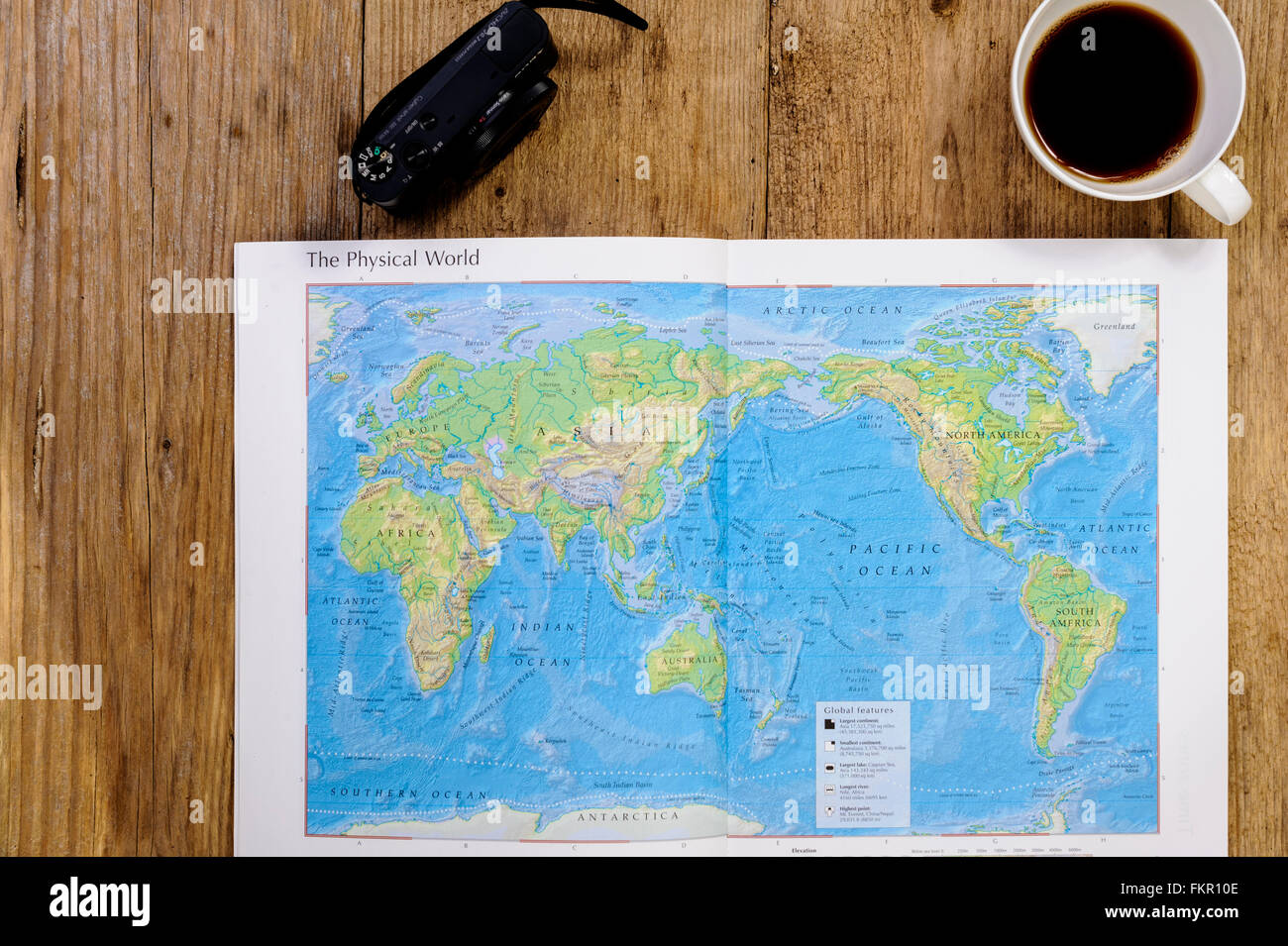 Pianificazione di una vacanza, con mappa del mondo. Foto Stock