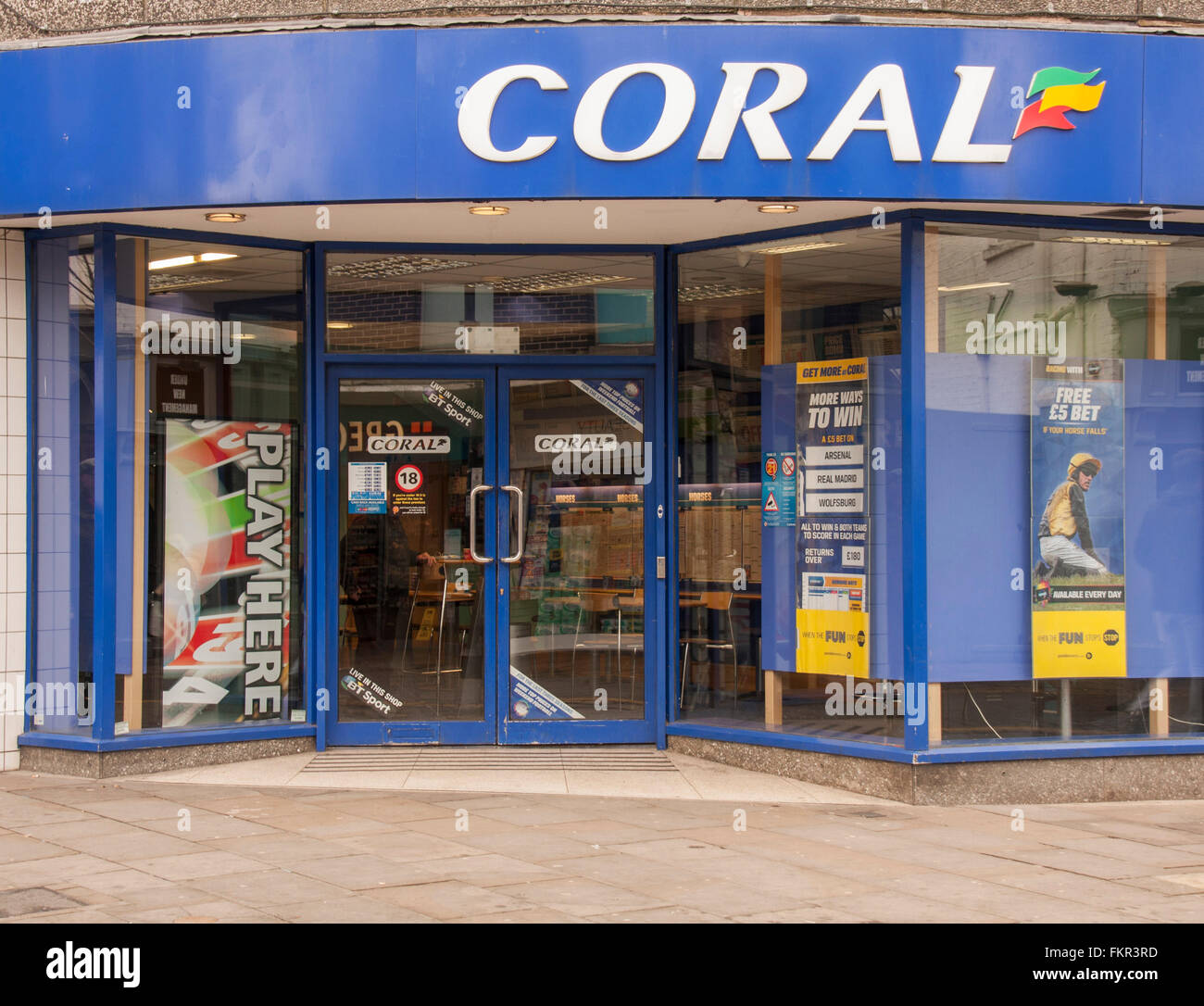 Una vista di corallo negozio di scommesse in Skinnergate,Darlington in Inghilterra del nord est Foto Stock