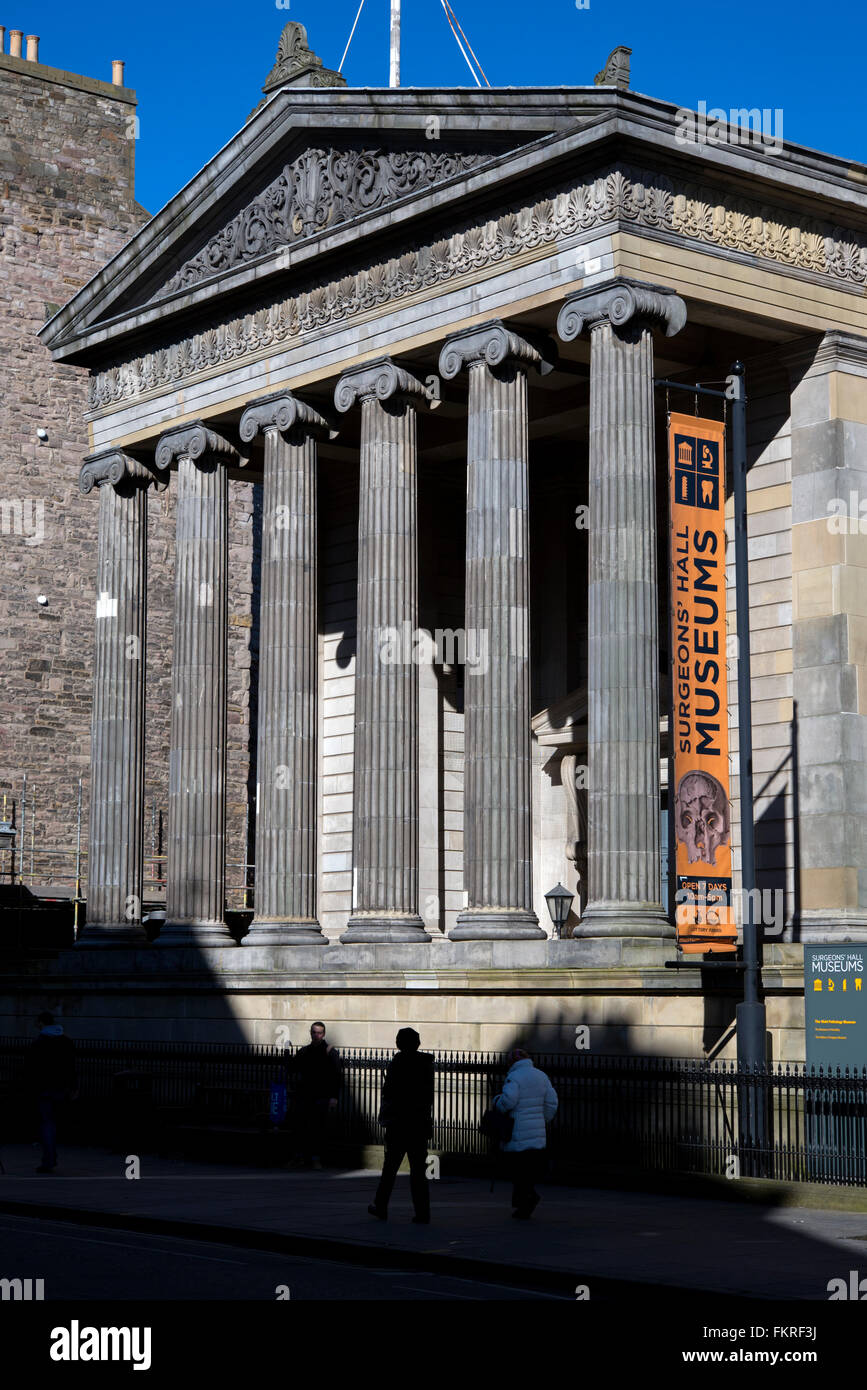 I chirurghi' Hall di Edimburgo, progettato da William Playfair, è la sede del Royal College of Surgeons di Edimburgo Foto Stock