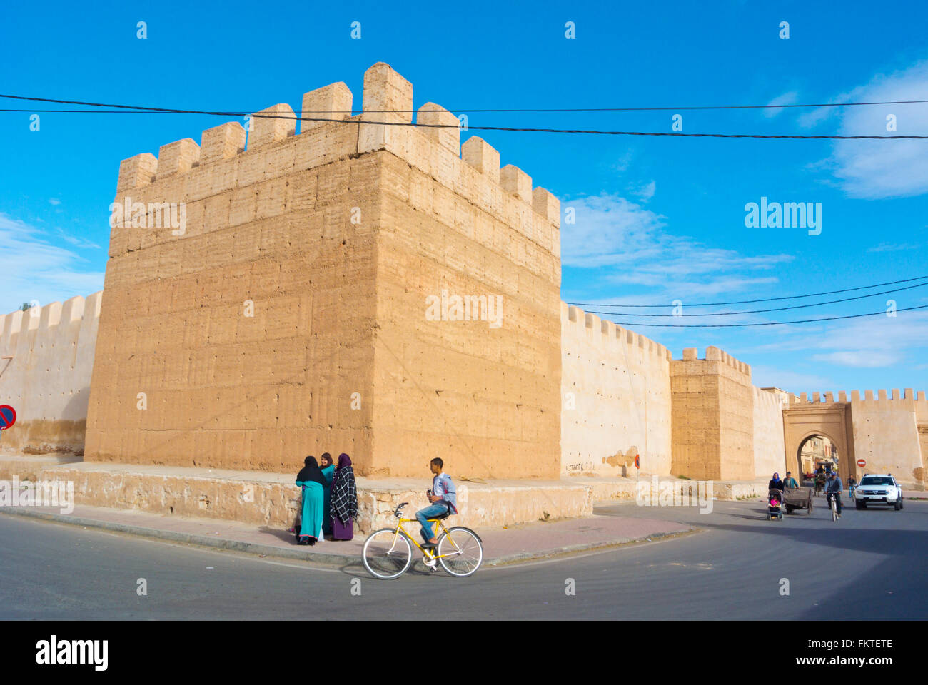 Le mura della città, a Bab Targhount, Taroudant, Souss Valley, nel sud del Marocco, Africa settentrionale Foto Stock