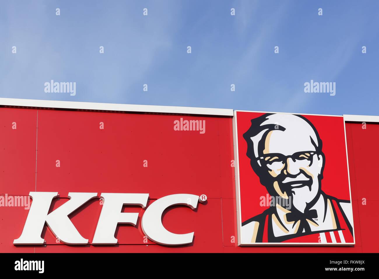 KFC logo su una parete Foto Stock