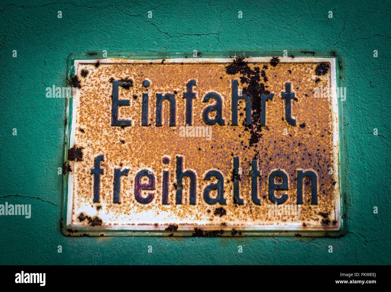 Segno tedesco, Einfahrt Freihalten - mantenere chiaro di ingresso Foto Stock