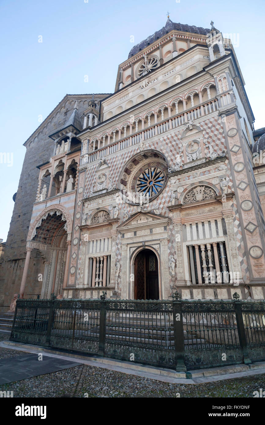 La Basilica di Santa Maria Maggiore e la Cappella Colleoni, Città Alta di Bergamo,Lombardia,l'Italia. Foto Stock