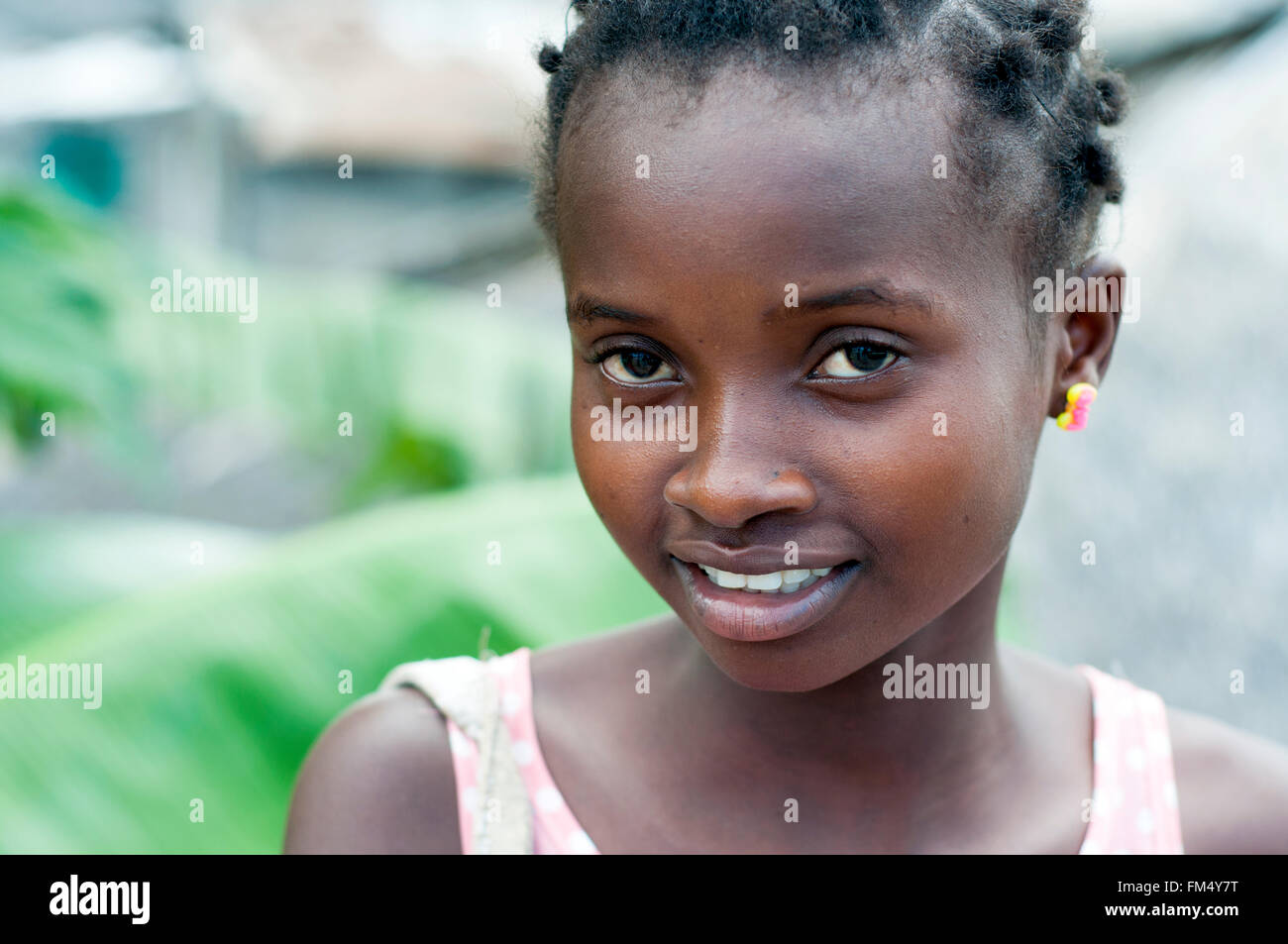 Ragazza giovane ritratto, Ilha de Mozambico, Nampula, Mozambico Foto Stock