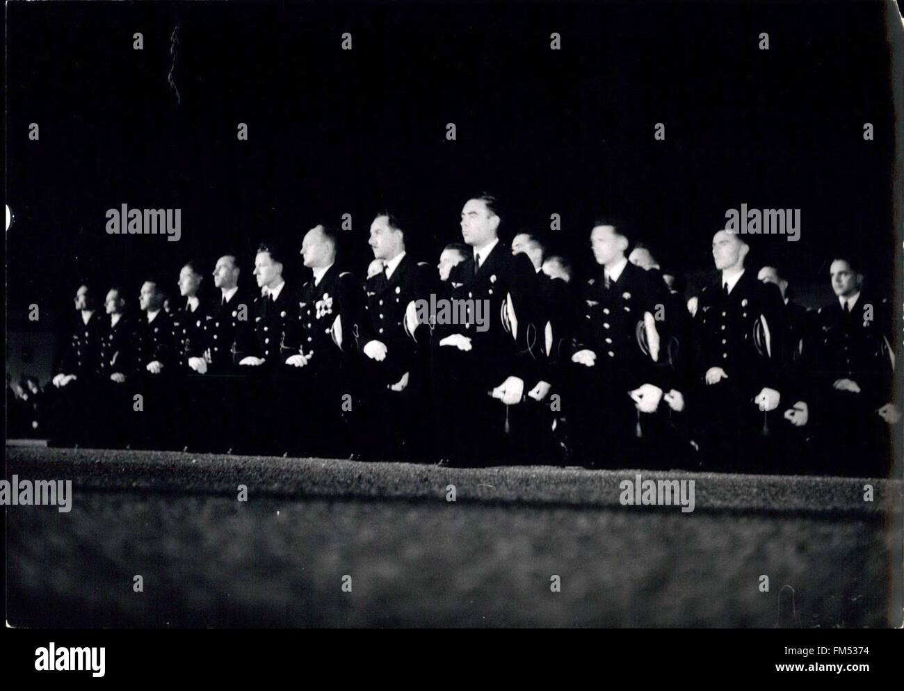 1968 - Studente ufficiali dell esercito francese scuola per piloti al Salon (vicino a Marsiglia)durante la cerimonia di laurea di ieri, Giugno 3rd. © Keystone Pictures USA/ZUMAPRESS.com/Alamy Live News Foto Stock