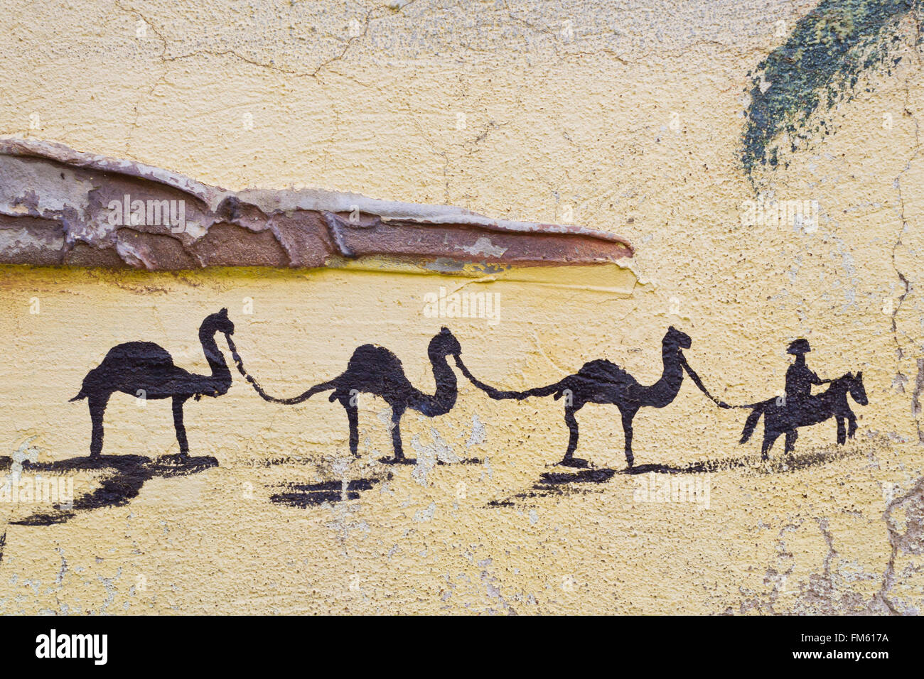 KEMER, Turchia - 22 Maggio 2013: immagine di parete di un cammello carovana. Cammelli - le navi del deserto Foto Stock