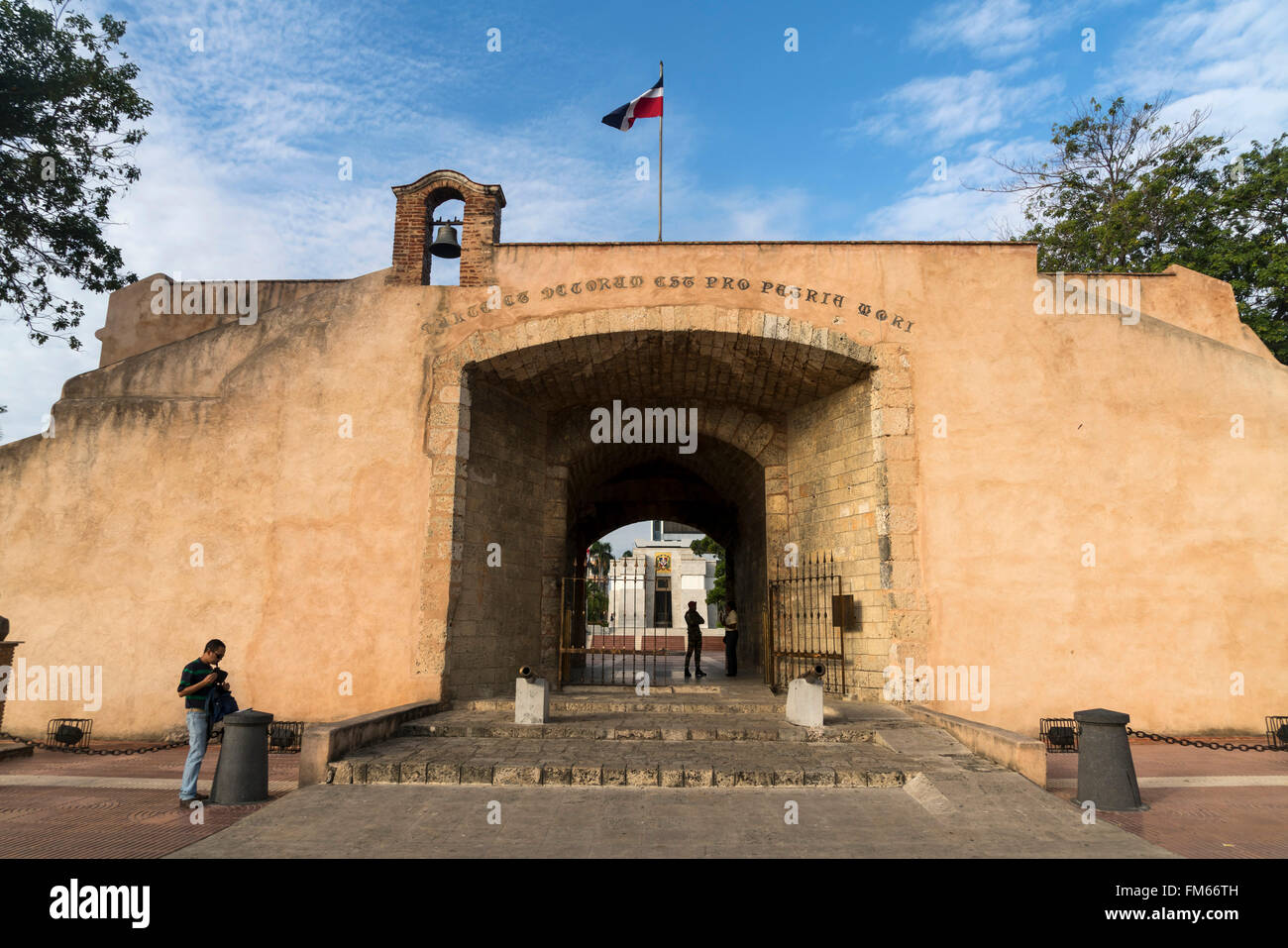 City Gate La Puerta del Conde, Parque Independencia, Santo Domingo, Repubblica Dominicana, Caraibi, America, Foto Stock