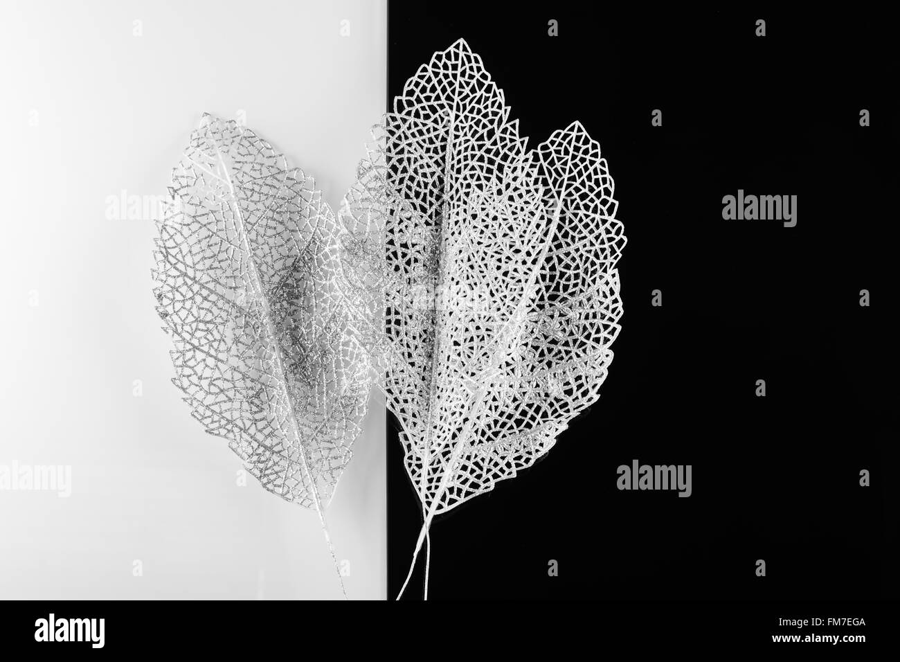 Argento foglie decorative Foto Stock