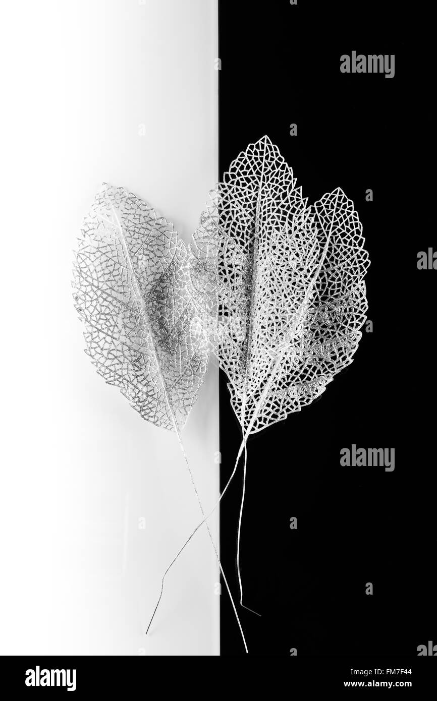 Argento foglie decorative Foto Stock