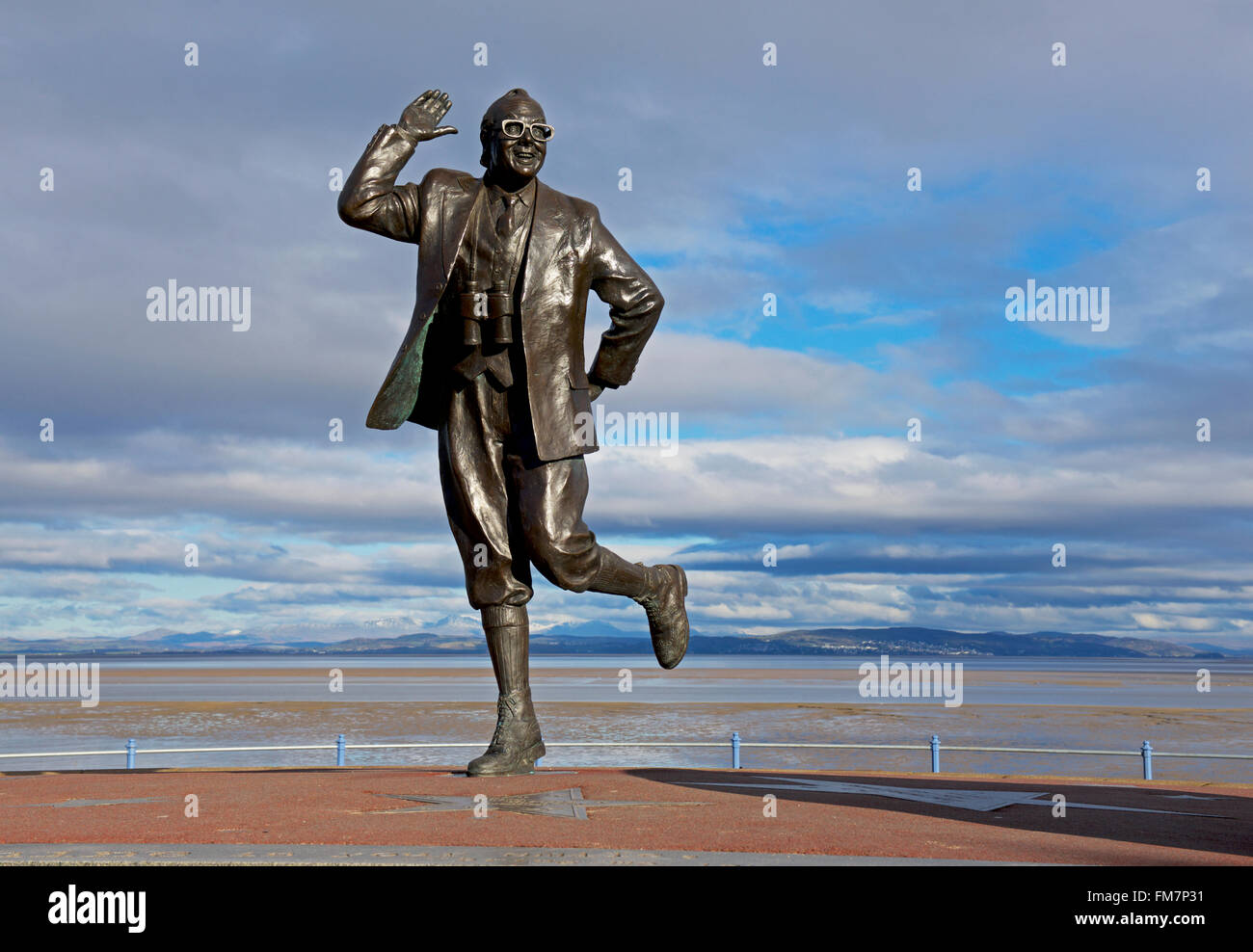 Statua di Eric Morecombe, Morecambe, Lancashire, Inghilterra, Regno Unito Foto Stock