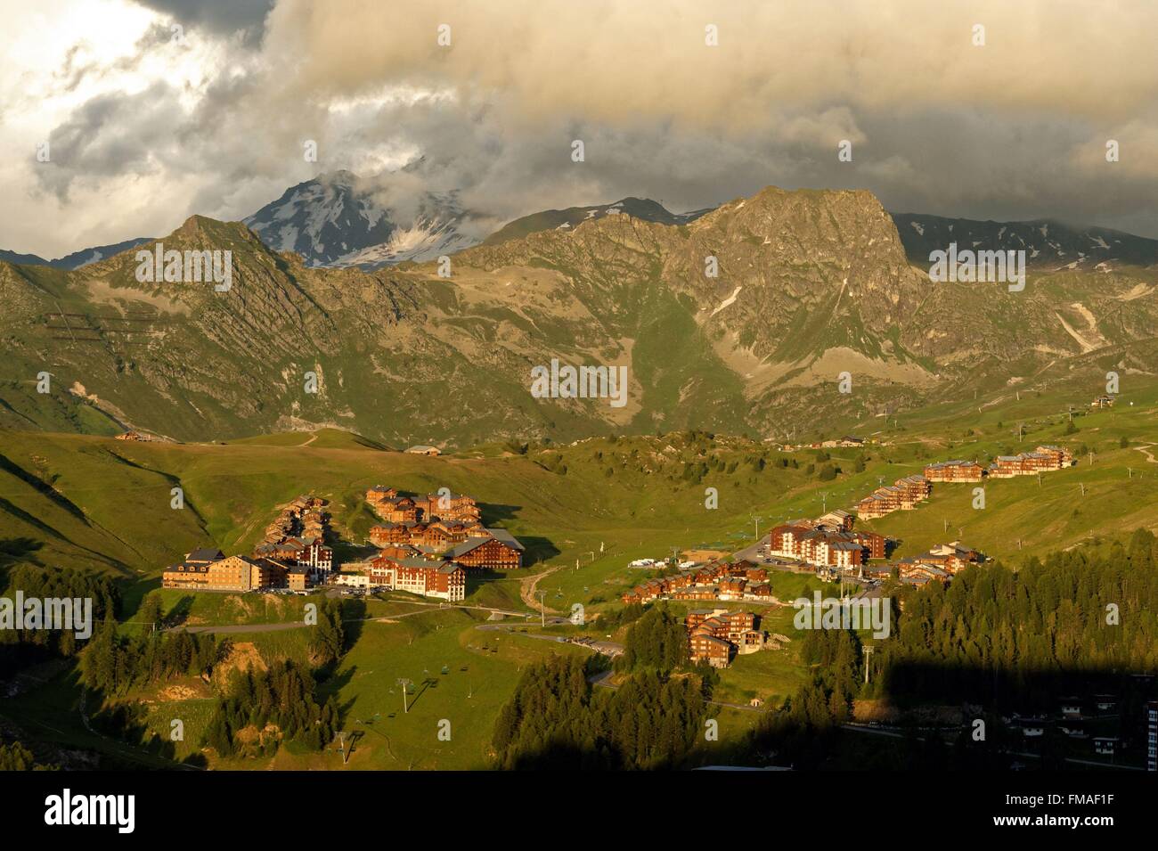 Francia, Savoie, Massif de la Vanoise, Belle Plagne station Foto Stock