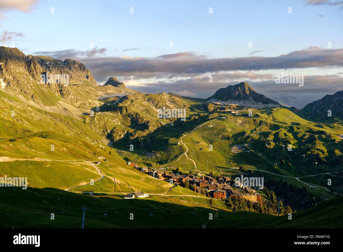 Francia, Savoie, Massif de la Vanoise, Belle Plagne station Foto Stock