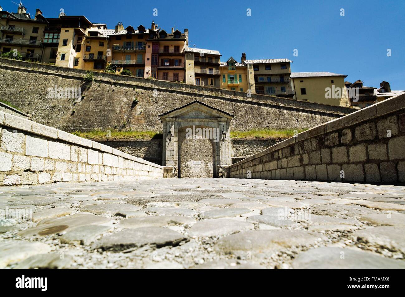 Francia, Hautes Alpes, Briancon, Vauban città, elencati come patrimonio mondiale dall' UNESCO, gate di Embrun Foto Stock