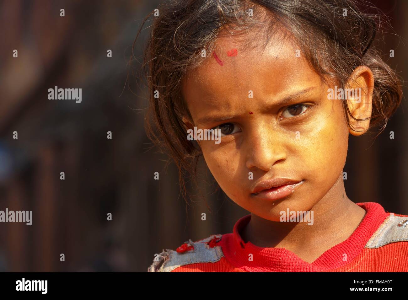 Il Nepal, zona di Bagmati, Bhaktapur, ragazza ritratto Foto Stock