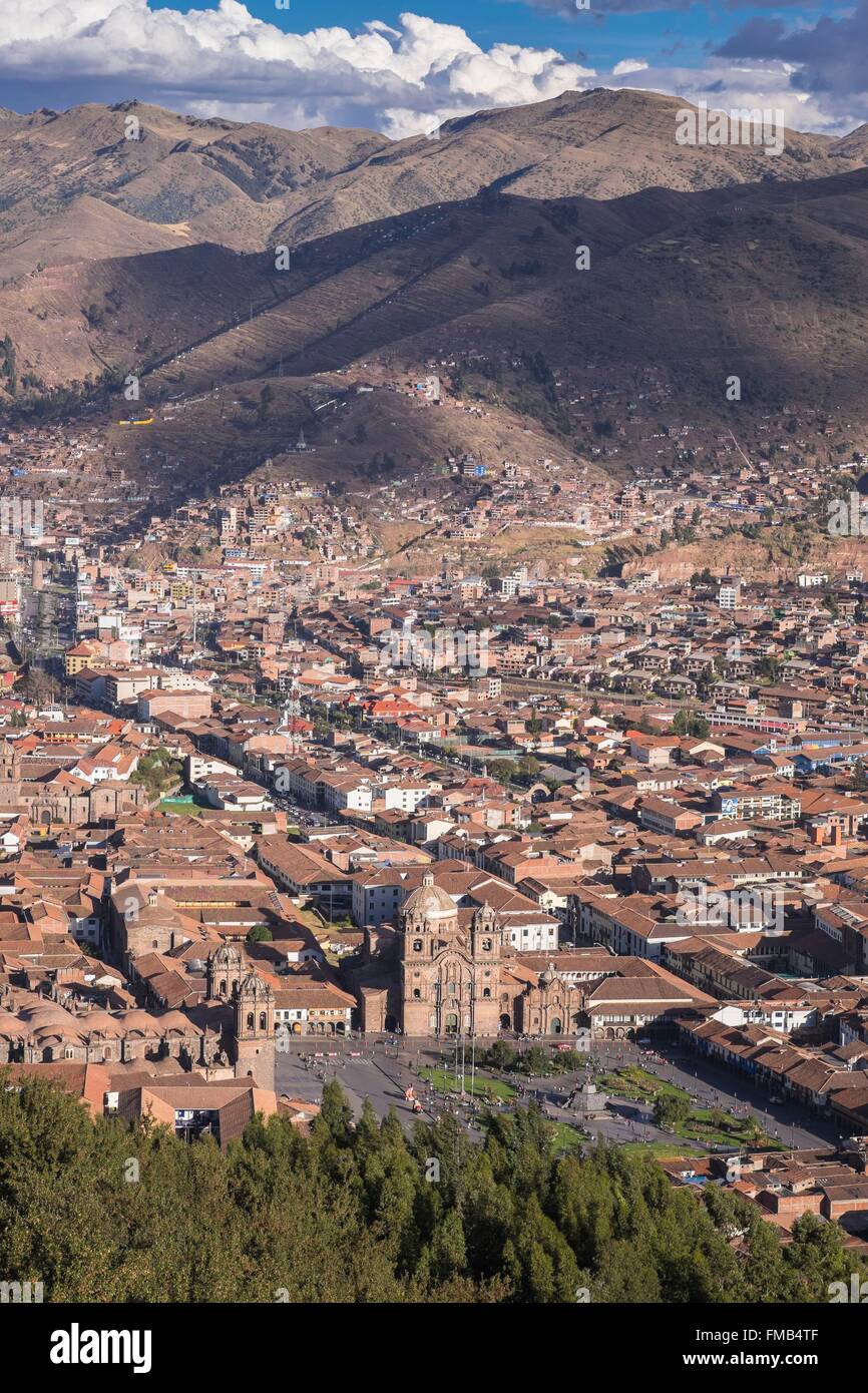 Perù Cusco Provincia, Cusco, classificato come patrimonio mondiale dall'UNESCO, il centro storico e la Plaza de Armas Foto Stock