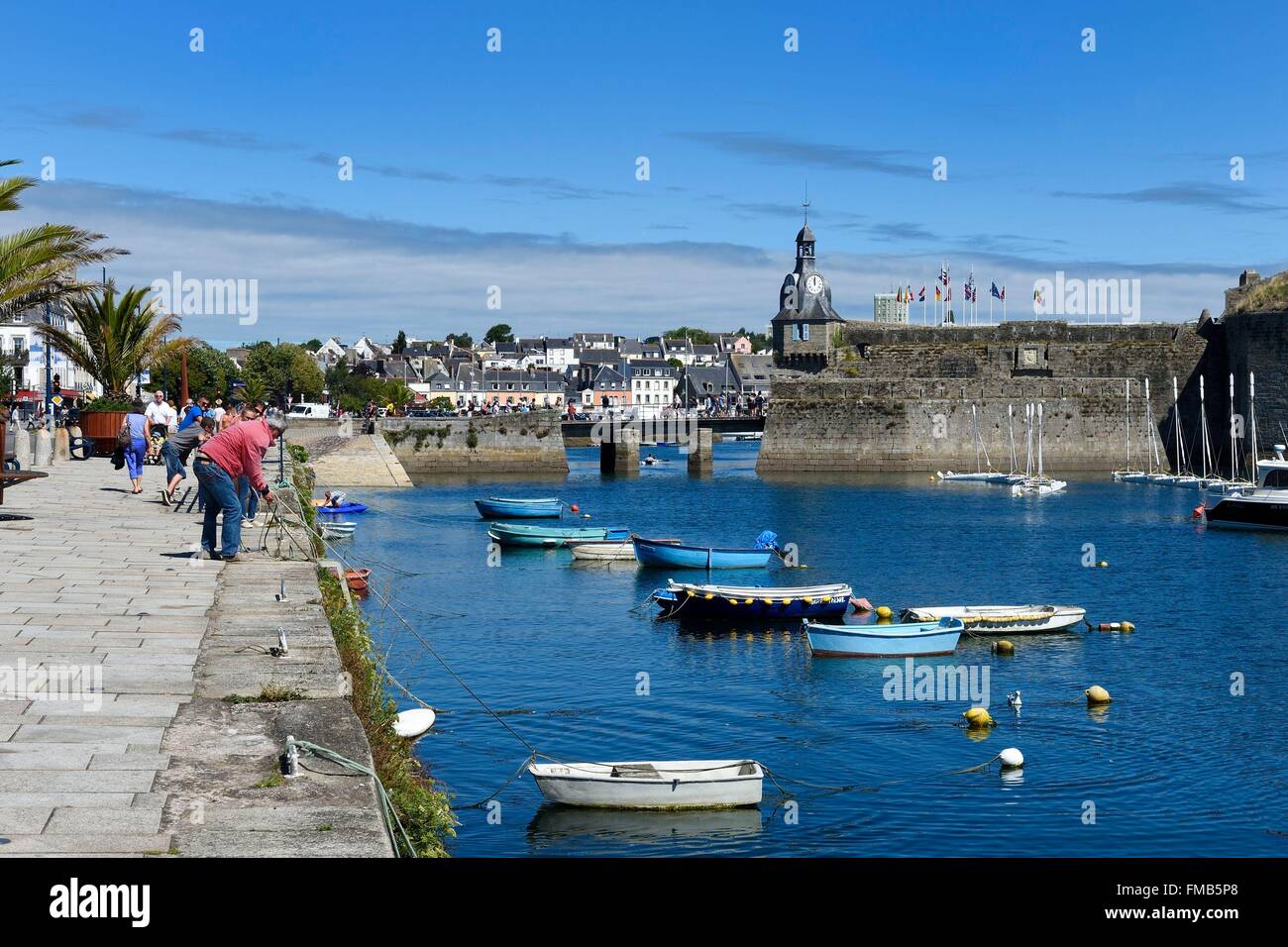 Francia, Finisterre, Concarneau, le ville vicino (città murata) Foto Stock