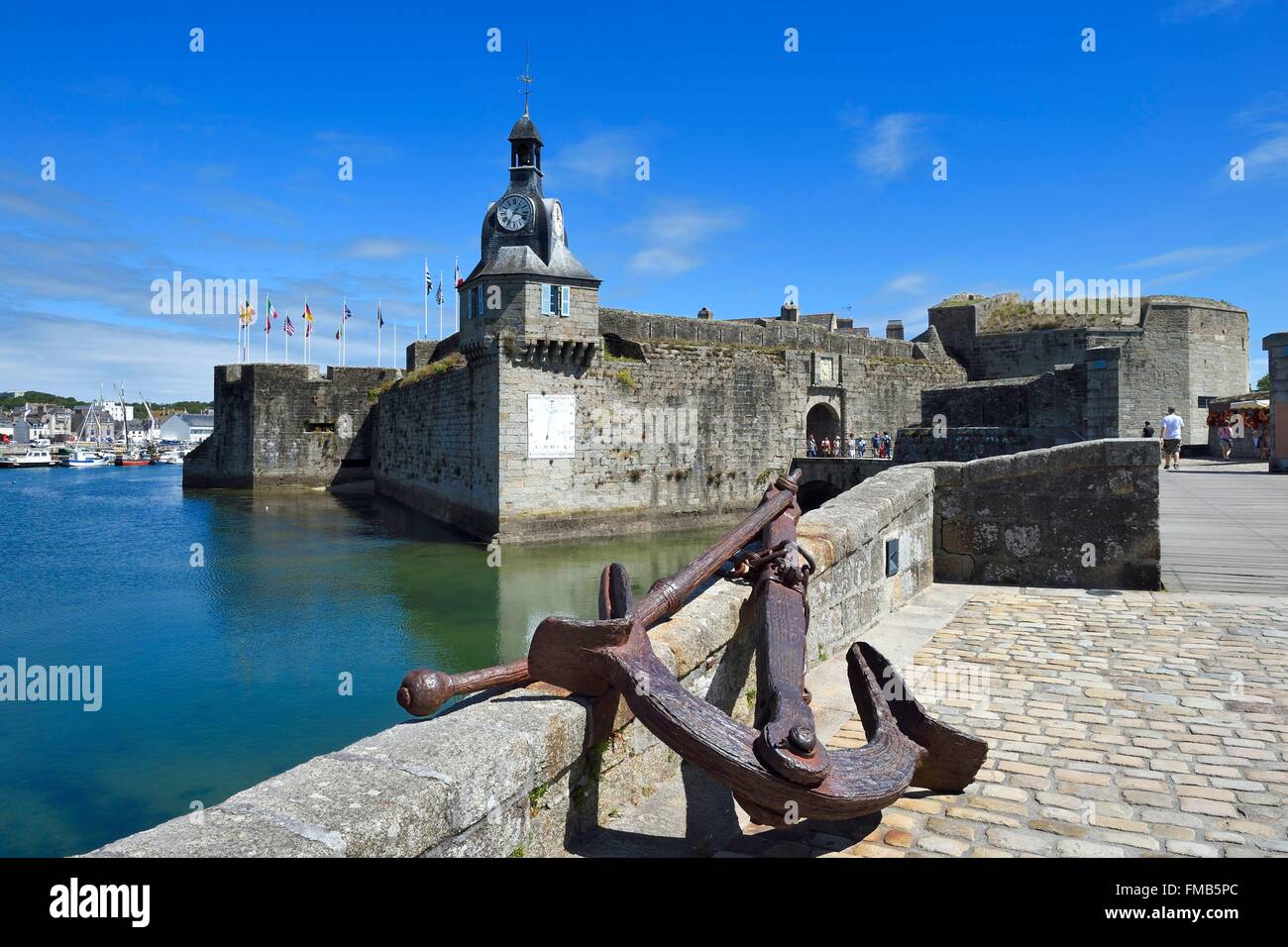 Francia, Finisterre, Concarneau, le ville vicino (città murata) bastioni Foto Stock