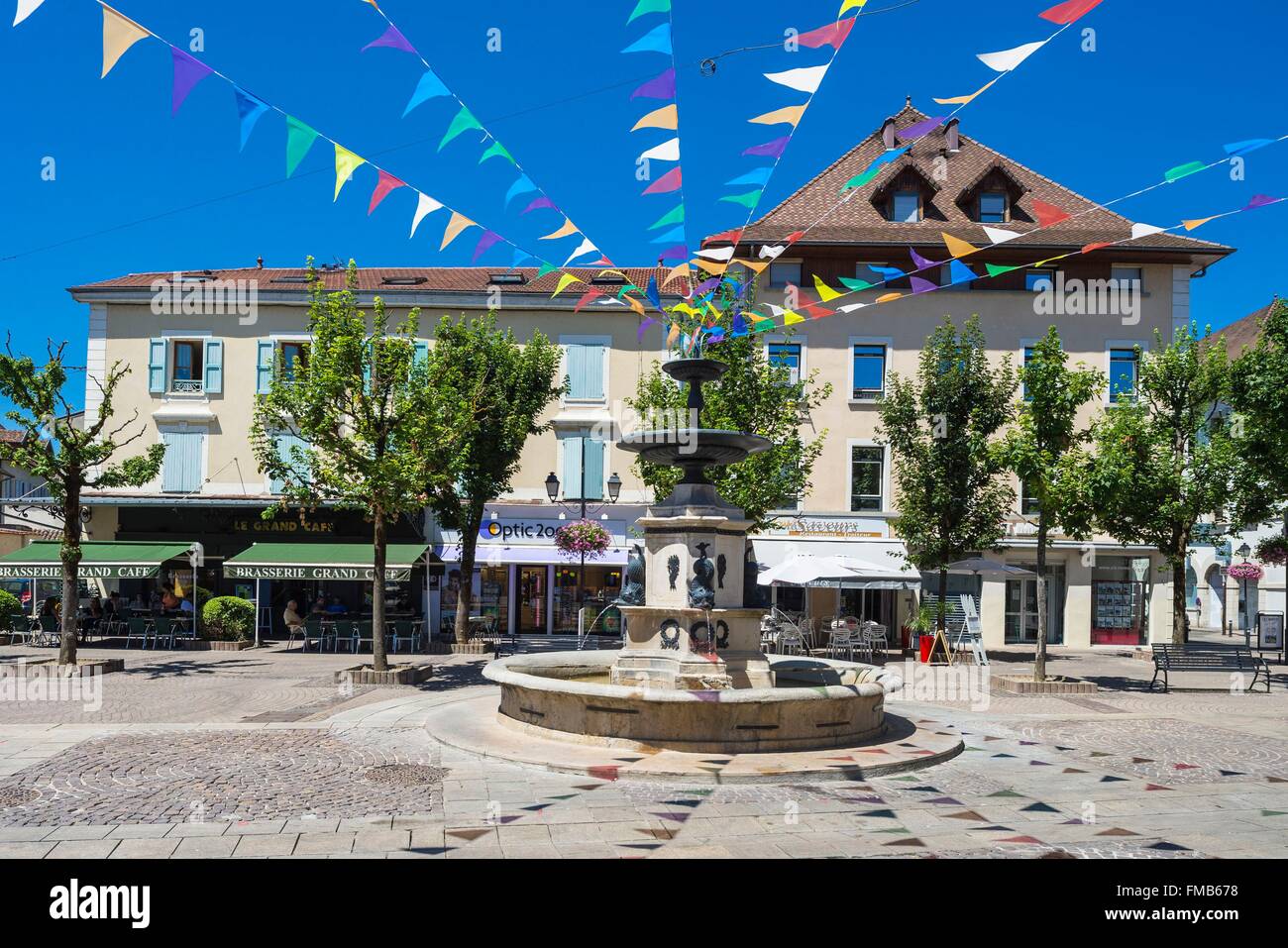 Francia, Isere, La Tour du Pin, Antonin Dubost square Foto Stock