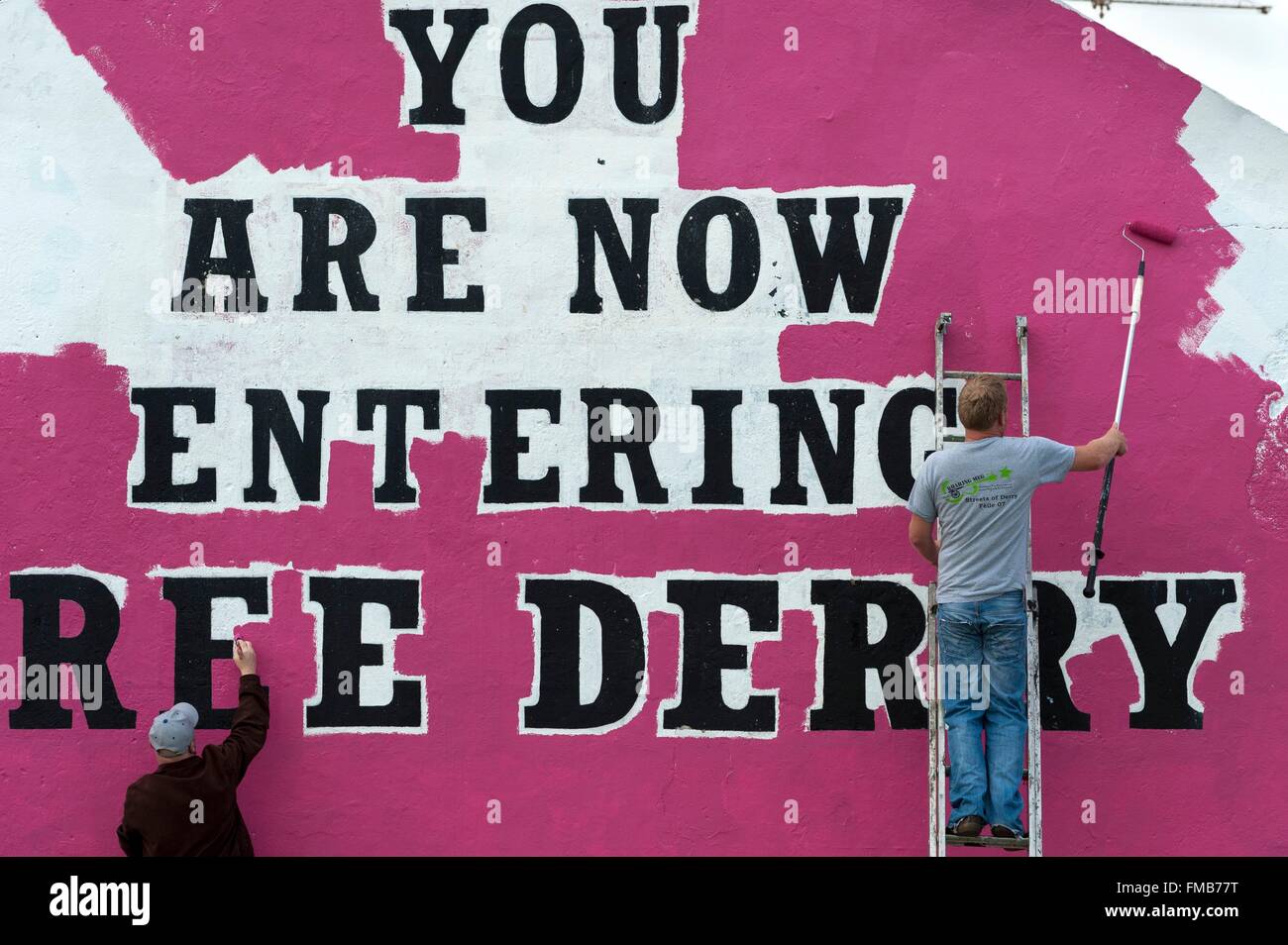 Irlanda del nord della contea di Derry, Derry o Londonderry, murale in età repubblicana quartiere cattolico di Bogside Foto Stock