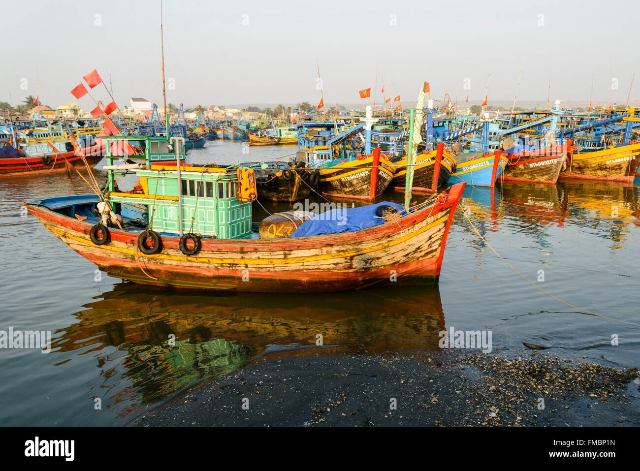 Il Vietnam, Binh Thuan provincia Phan Ri Cua, il porto di pesca Foto Stock