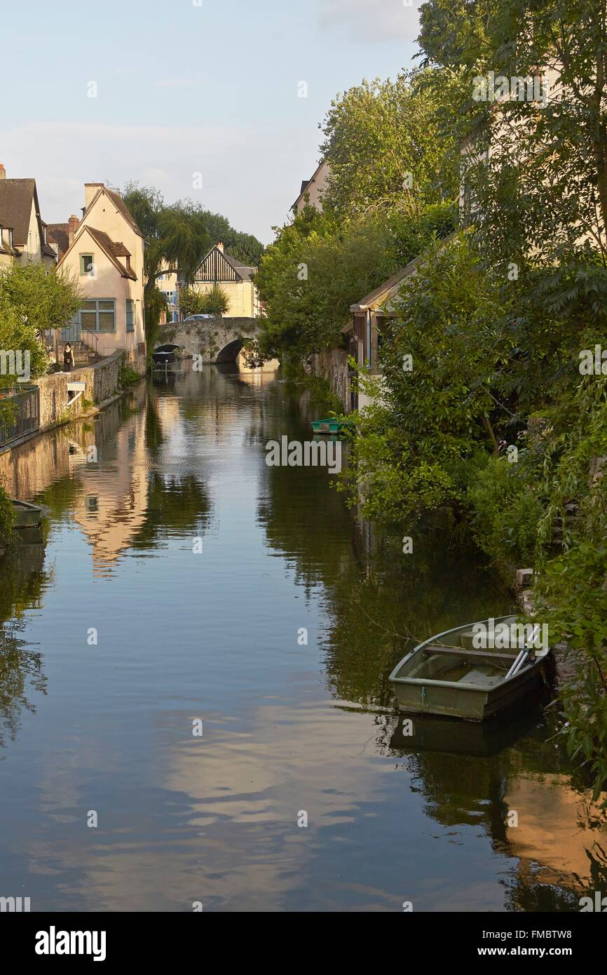 Francia, Eure et Loir, Chartres, Downtown Canal Foto Stock