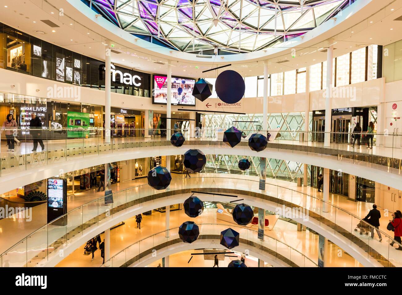 Francia, Parigi, distretto di Front de Seine, Beaugrenelle shopping center da Valode et Pistre architetto impresa Foto Stock