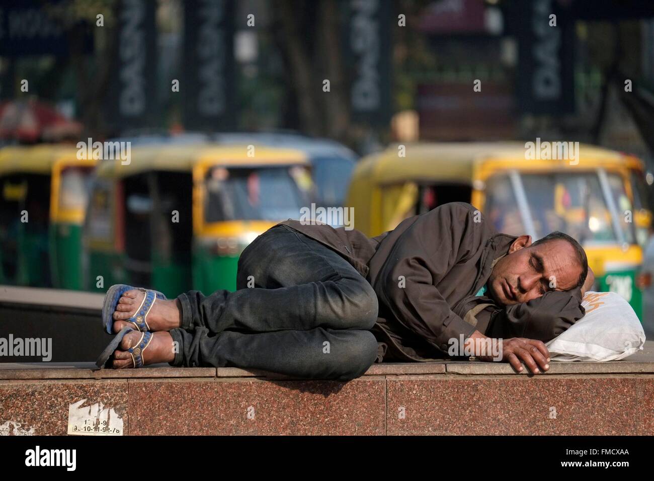 Giorno e notte immagini e fotografie stock ad alta risoluzione - Alamy