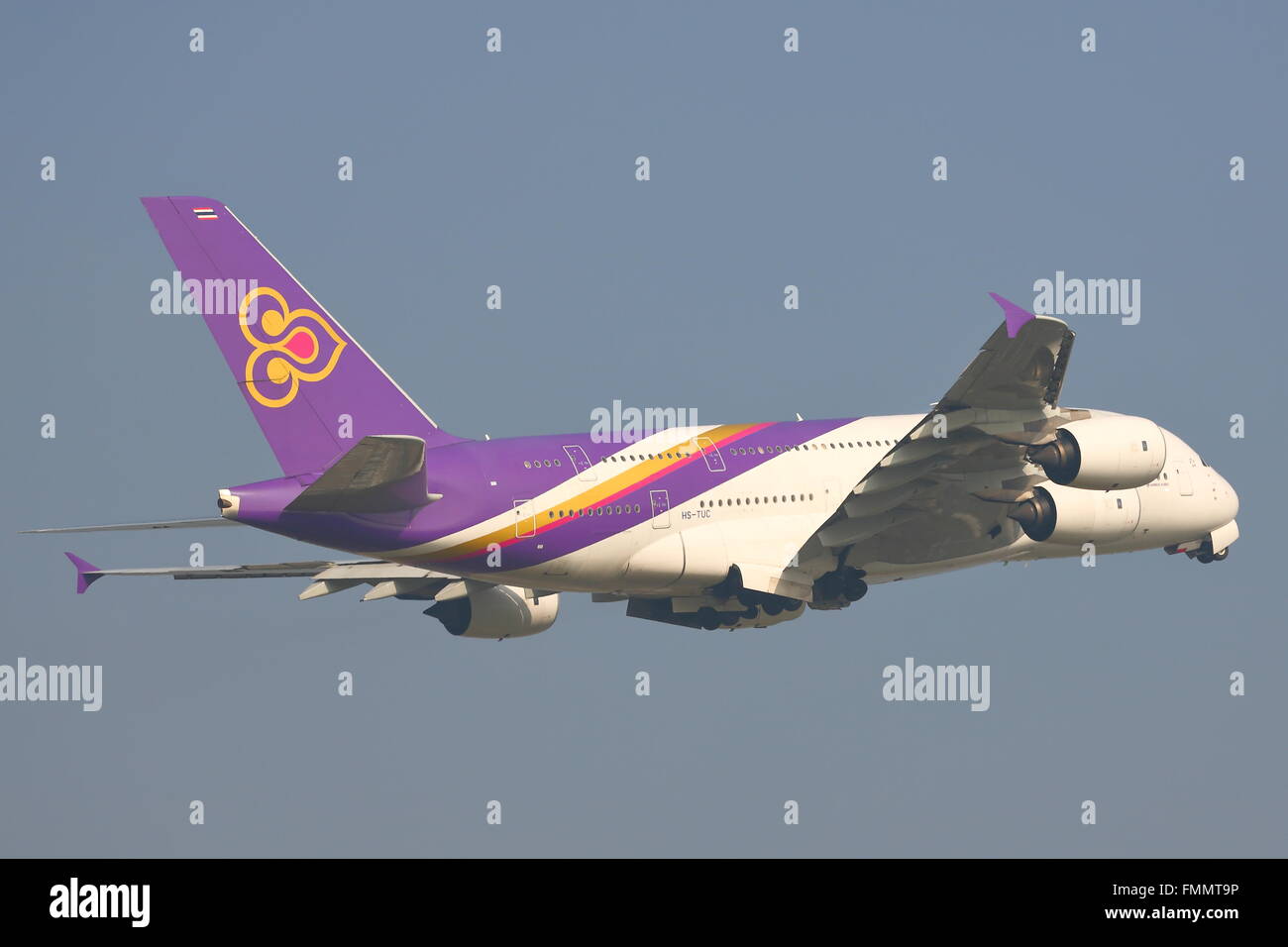 Thai Airways International Airbus A380-800 HS-TUC in partenza da Londra Heathrow, REGNO UNITO Foto Stock