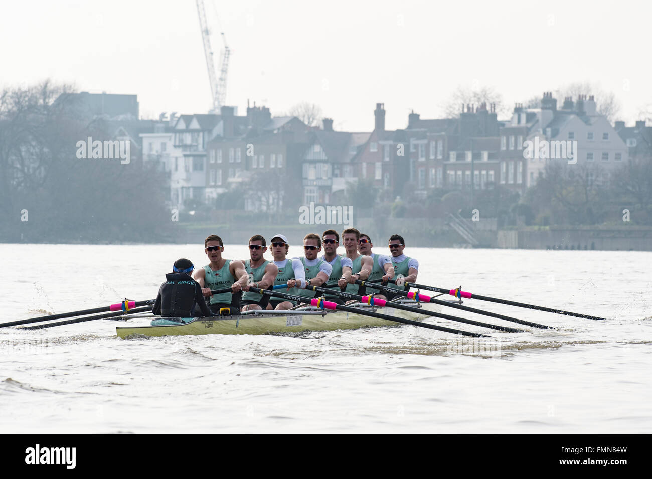 Regno Unito. Xii marzo, 2016. Boat Race infissi finale prima della regata. Cambridge University Boat Club tedesco v sotto 23s. CUBC:, B) Felix Newman, 2) Ali Abbasi, 3) Charles Fisher, 4) Clemens Auersperg, 5) Luca Juckett, 6) Henry Hoffstot, 7) Ben rublo, S) lancia Tredell, C) Ian Middleton. Credito: Duncan Grove/Alamy Live News Foto Stock