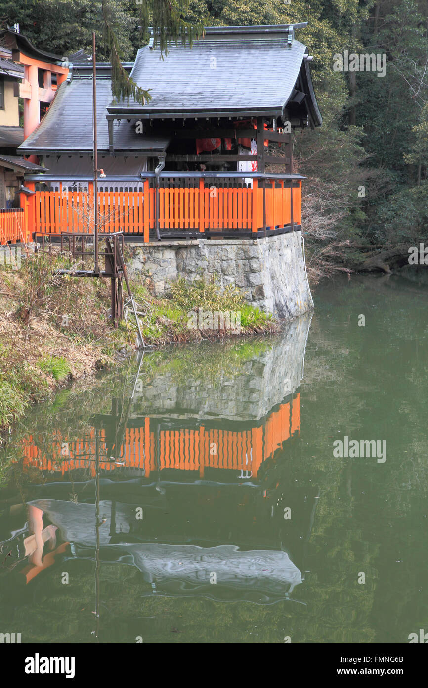 Il Giappone; Kyoto; Fushimi Inari Taisha, stagno, Foto Stock