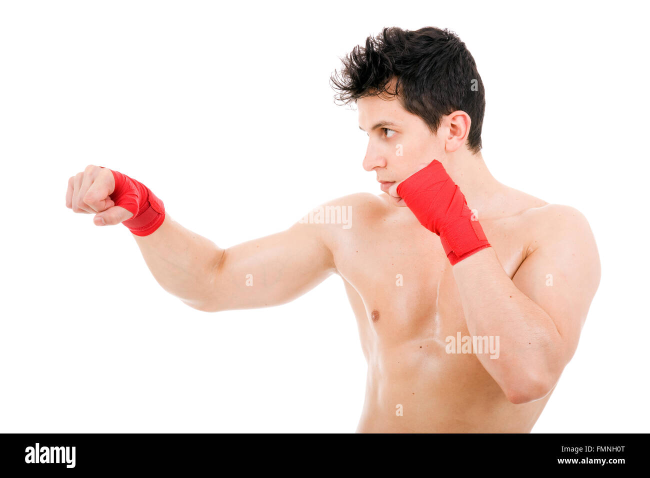 Giovani MMA fighter, isolato su bianco Foto Stock