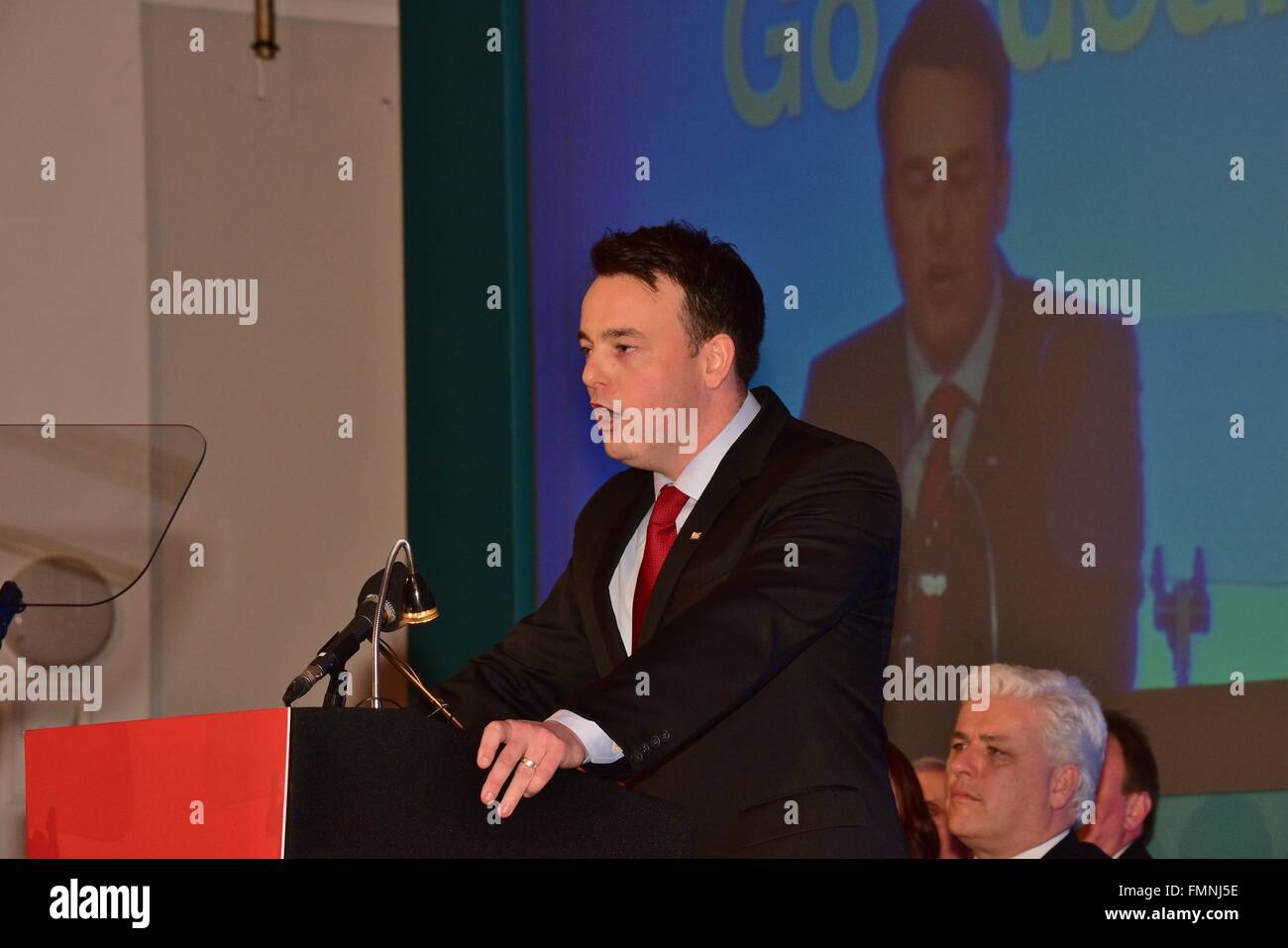 Derry, Regno Unito. Xii Mar, 2016. Leader SDLP Colonna Eastwood MLA risolve la festa annuale Conferenza che è trasmesso in diretta sulla BBC. Credito: Mark inverno/Pacific Press/Alamy Live News Foto Stock