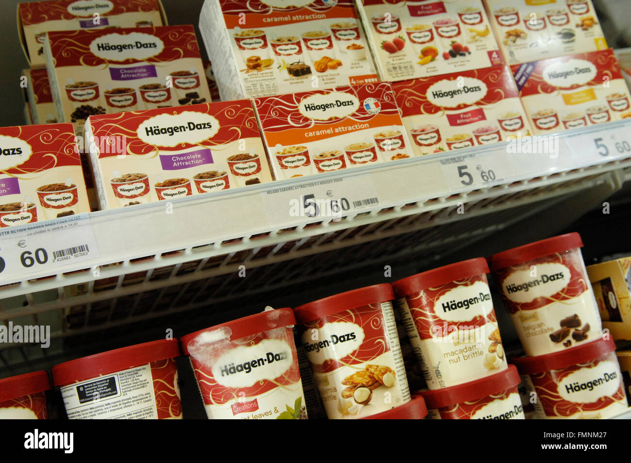 A Haagen Dazs sul display in Carrefour,- Malaga,Spagna Foto Stock