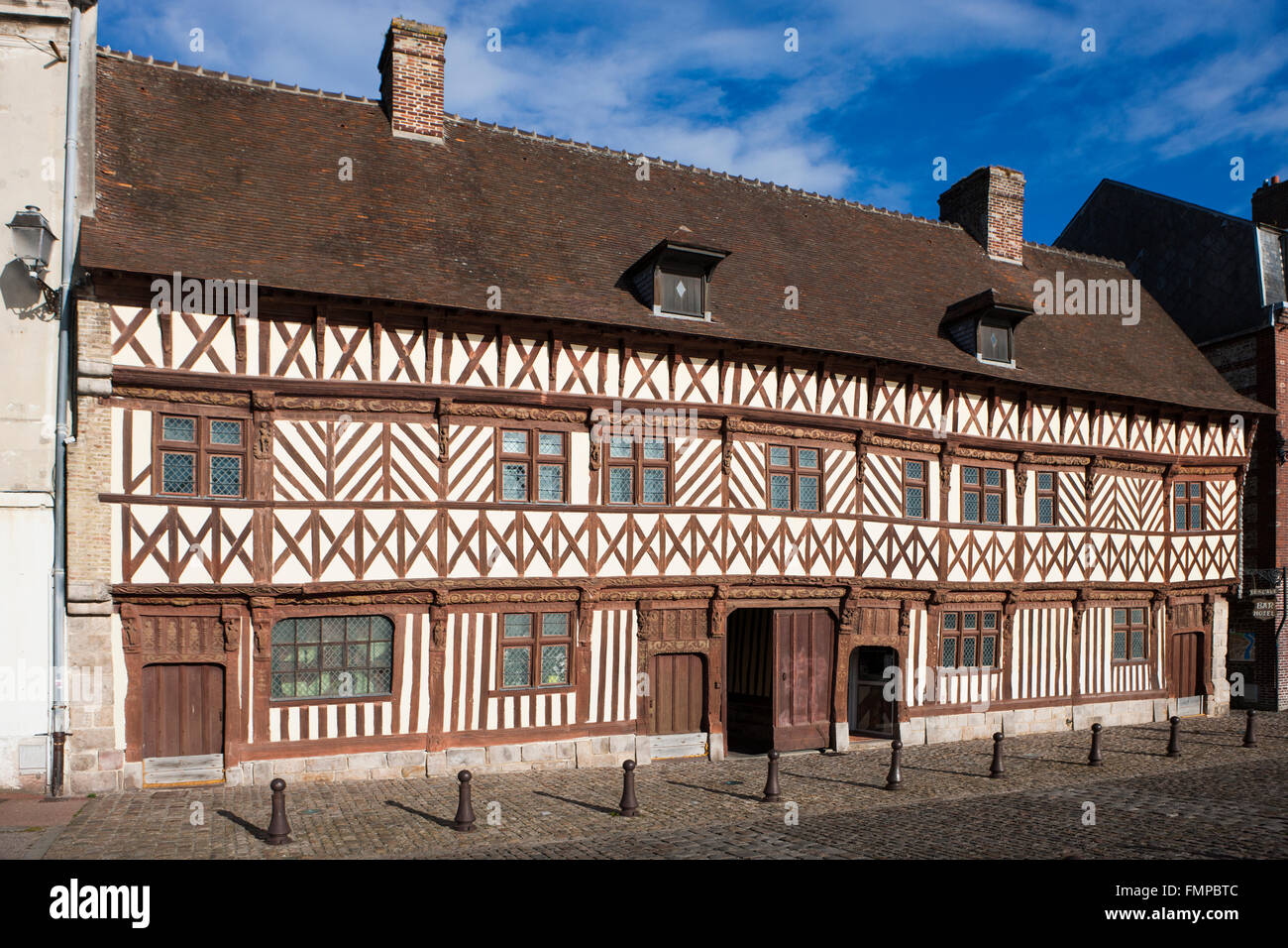 In stile Tudor House Maison Henri IV di Saint-Valery-en-Caux, dipartimento Seine-Maritime, Normandia, Francia Foto Stock