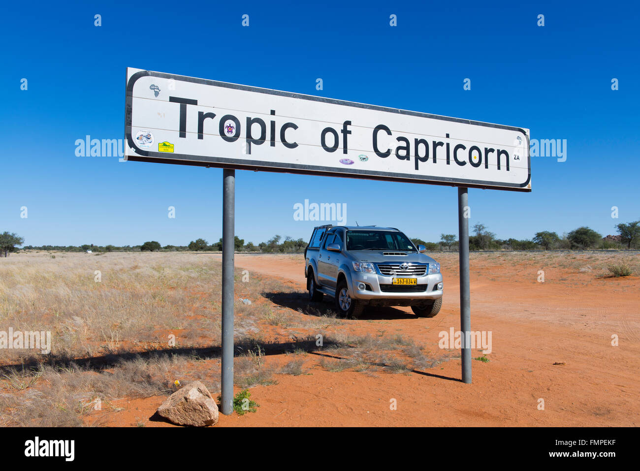 Cartello, Tropico del Capricorno, C14 autostrada, Rehoboth, Regione di Hardap, Namibia Foto Stock