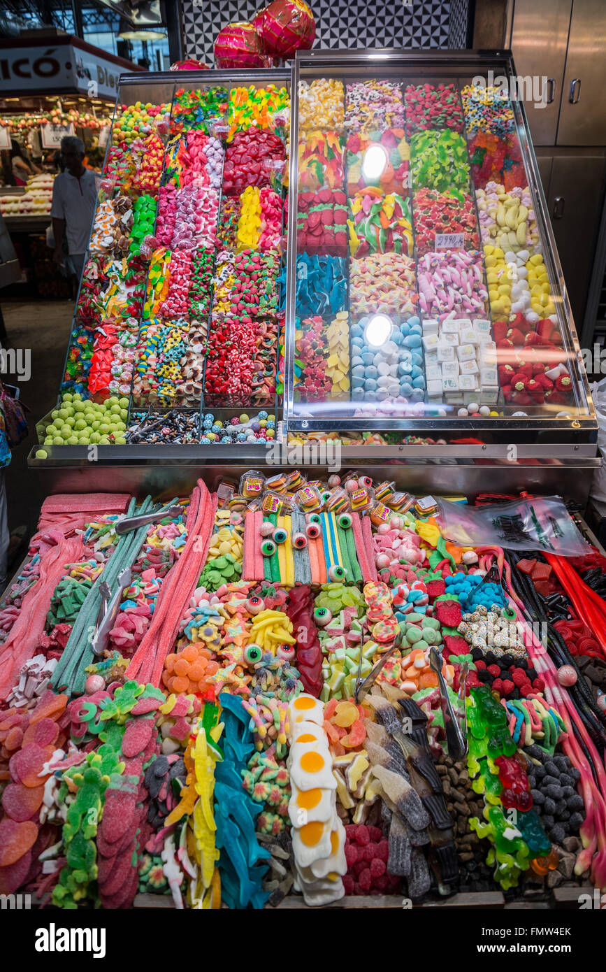 Caramelle gommose al Mercat de Sant Josep de la Boqueria - famoso mercato pubblico, Ciutat Vella distretto, Barcellona, Spagna Foto Stock