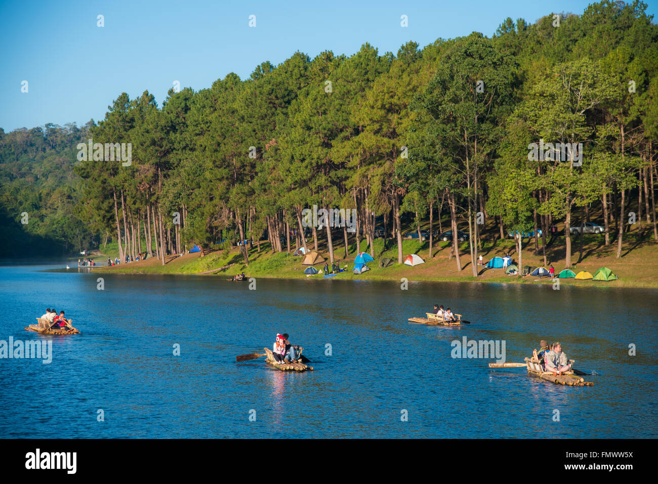 Rafting nel lago Foto Stock