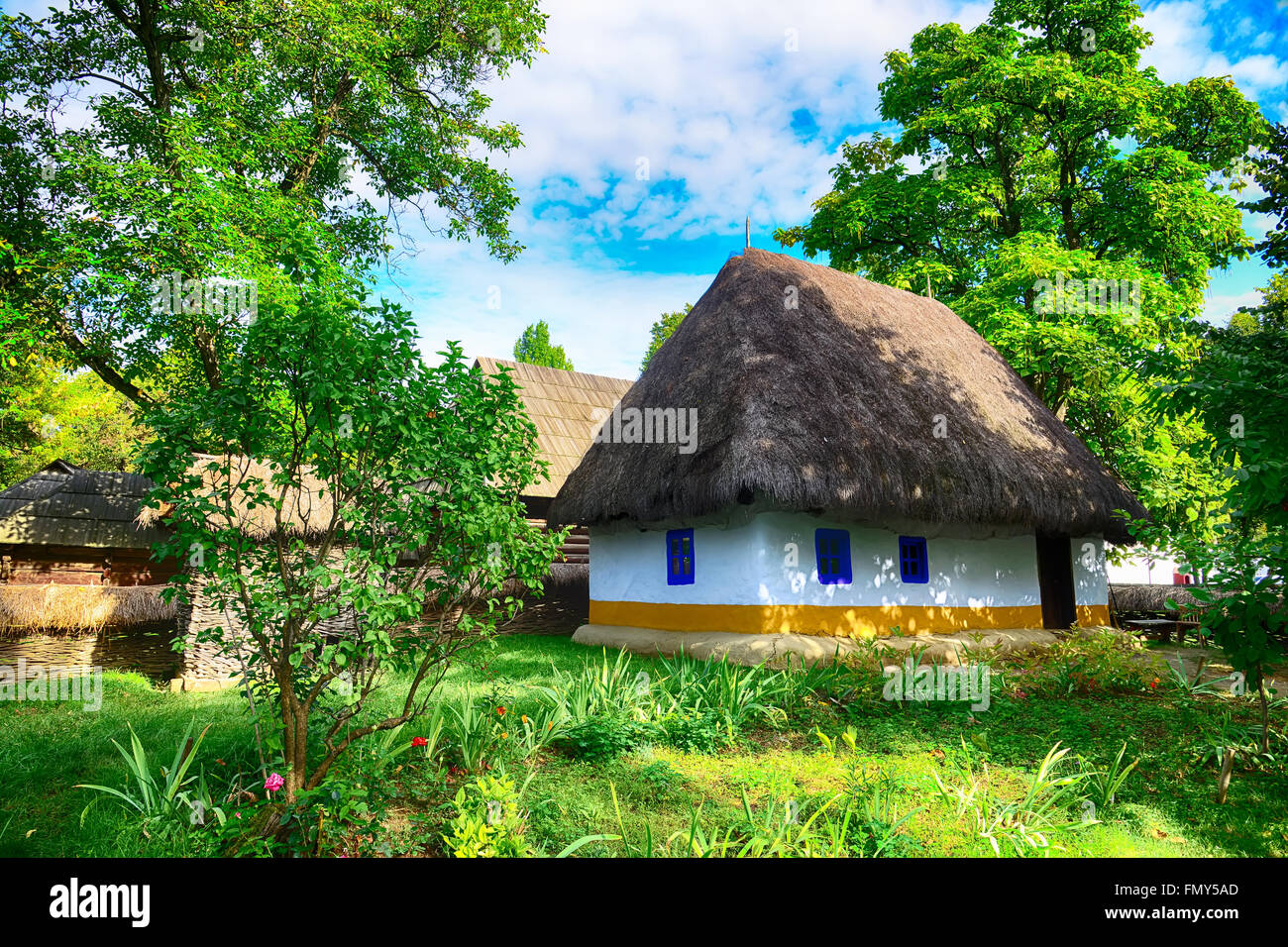 Le vecchie case,museo village,Bucarest, Romania,l'Europa,immagine HDR Foto Stock