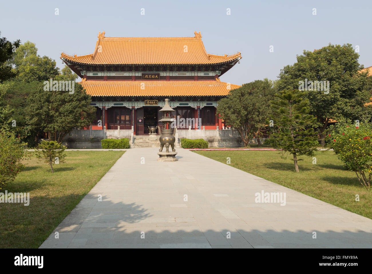 Lumbini, Nepal - Novembre 26, 2014: fotografia del cinese tempio buddista. Foto Stock