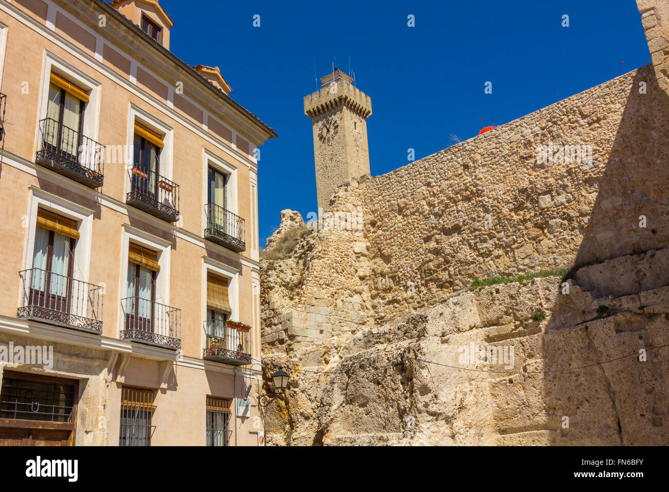 Mañana torre nella città di Cuenca, Spagna Foto Stock