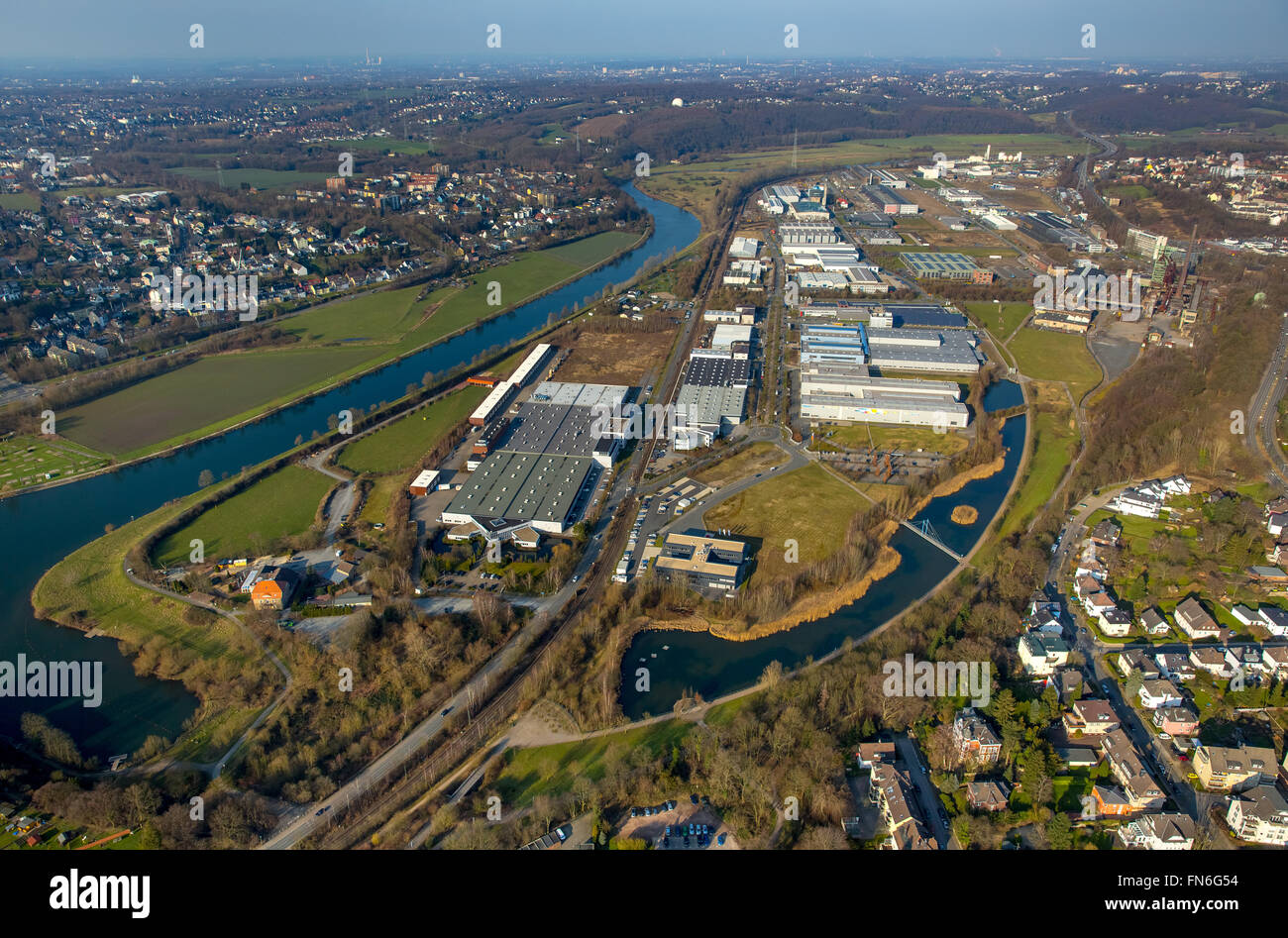 Vista aerea, area commerciale Henrich Park, Valle della Ruhr, loop della Ruhr ex acciaierie, ex sito dell'Hattinger Henrichshütte, Foto Stock