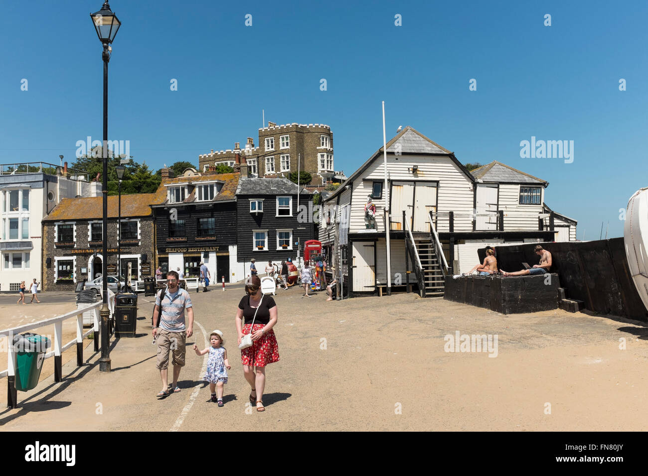 Bleak House e la vecchia stazione di salvataggio, Broadstairs, Kent, Regno Unito Foto Stock