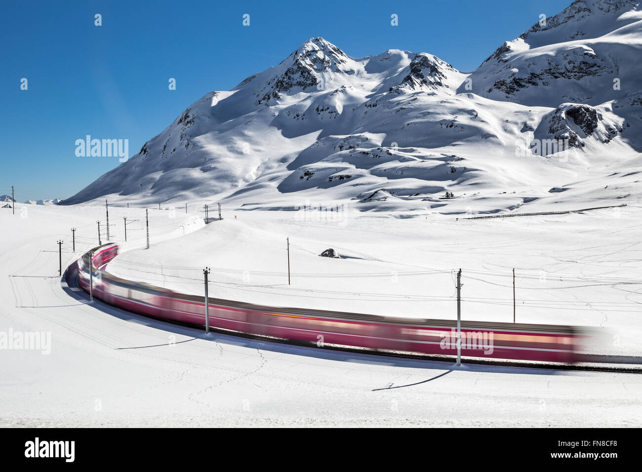 Bernina Express Treno, Ferrovia fra Italia e Svizzera Foto Stock