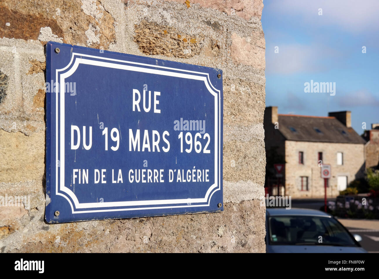 Streetname segno: Rue du 19 mars 1962, Fin de la Guerre d'Algerie Foto Stock
