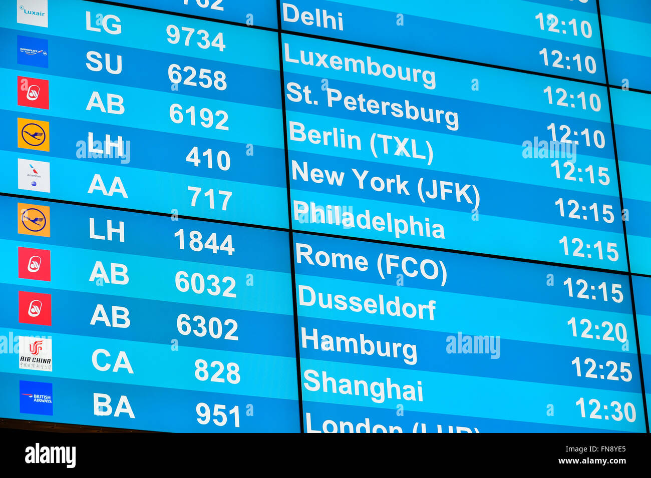 Display, Monitor, Scorebord, show, voli, Flightnumber, tempo di pianificazione, Arrivo Partenza, compagnia aerea, Airlinecode, Segno, No, Foto Stock