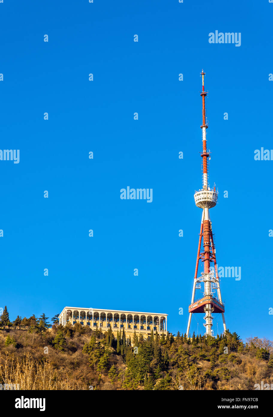 Tbilisi torre della televisione sul monte Mtatsminda Foto Stock