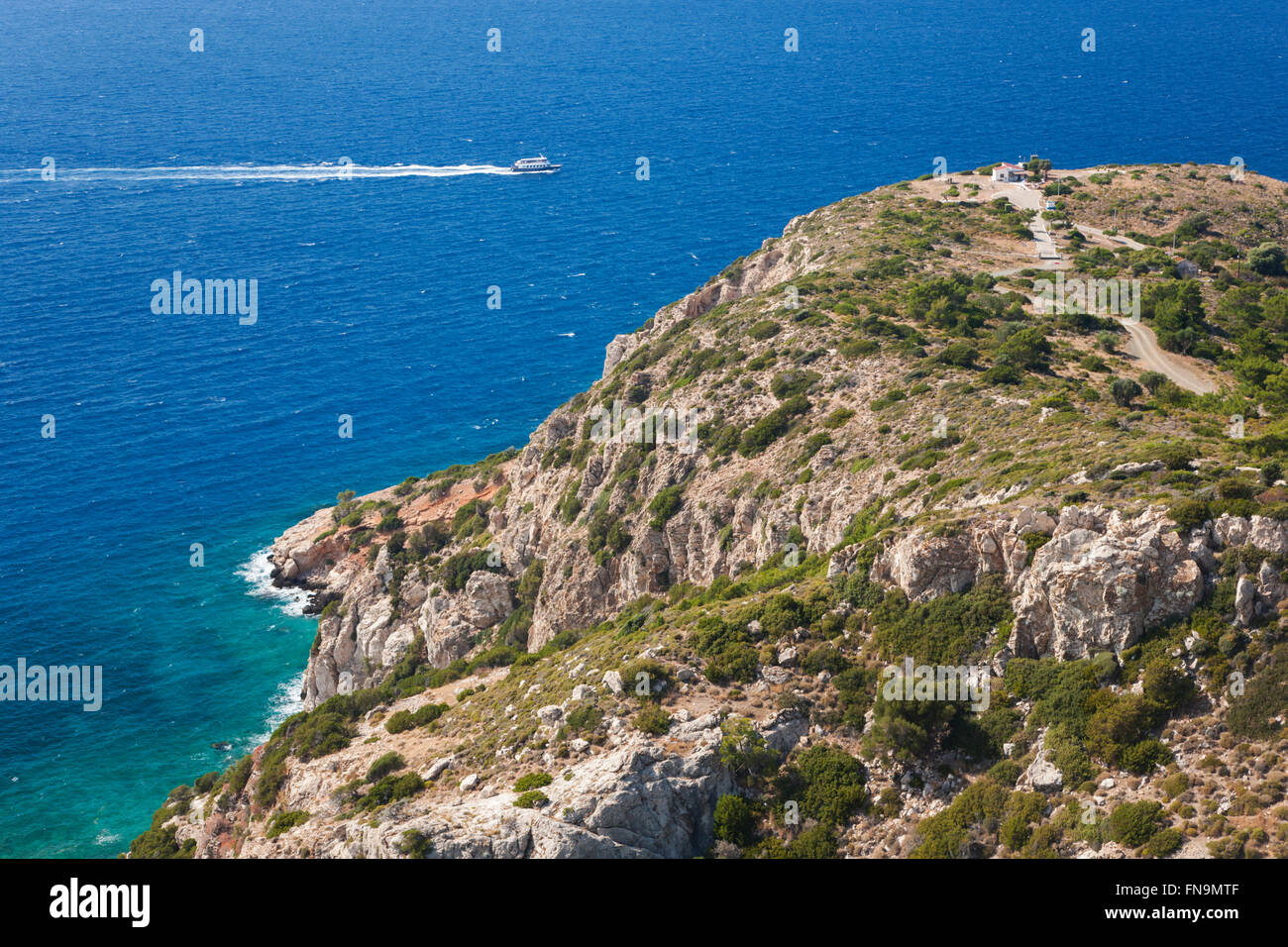 Kritinia, Rodi, Egeo Meridionale, Grecia. Vista dal castello dei bastioni per capo Kopria e del Mare Egeo. Foto Stock