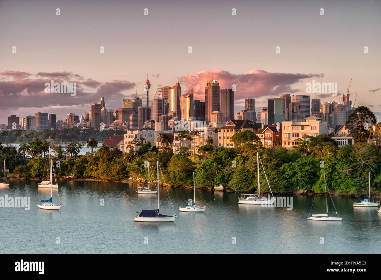 Guardando attraverso Cremorne da Mosman Bay Foto Stock